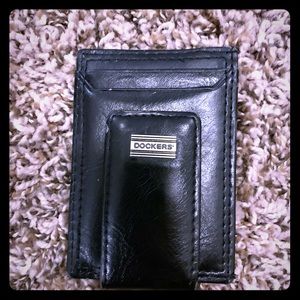Dockers wallet